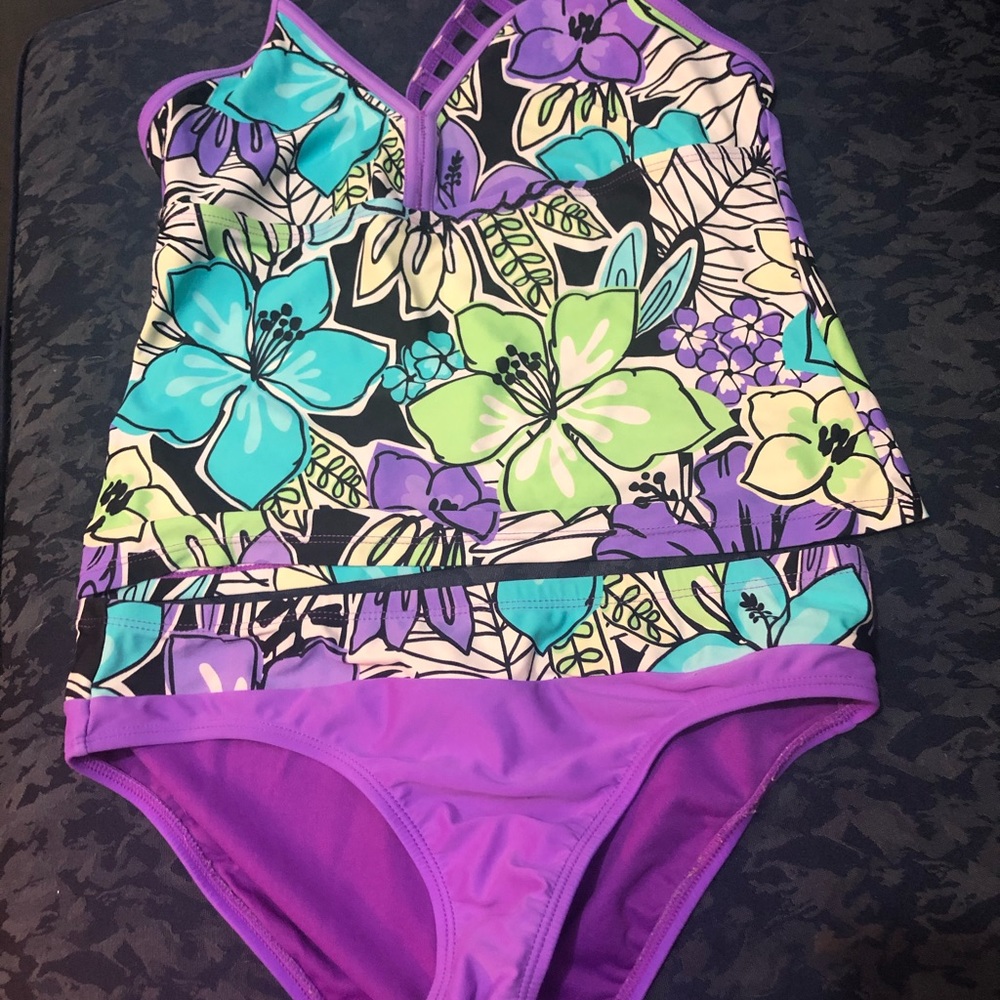 Girls tankini